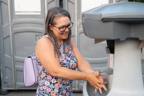 Best Porta potty rental near me  in Burlingame, CA